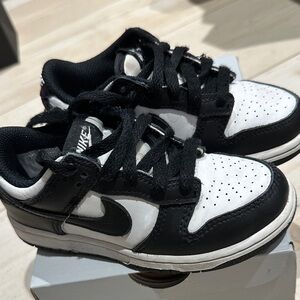 Nike dunks kids panda 🐼  Sneakers